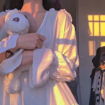 我曾被全世界推开唯独你